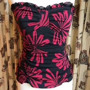 FINAL$ ⬇️ Nanette Lepore silk/Lycra strapless top